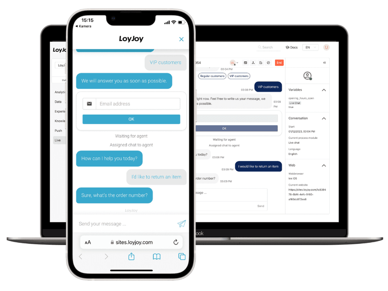 Ein Smartphone mit einer geöffneten Experience. Ein Notizbuch im Hintergrund, das die LoyJoy-Plattform zeigt.
