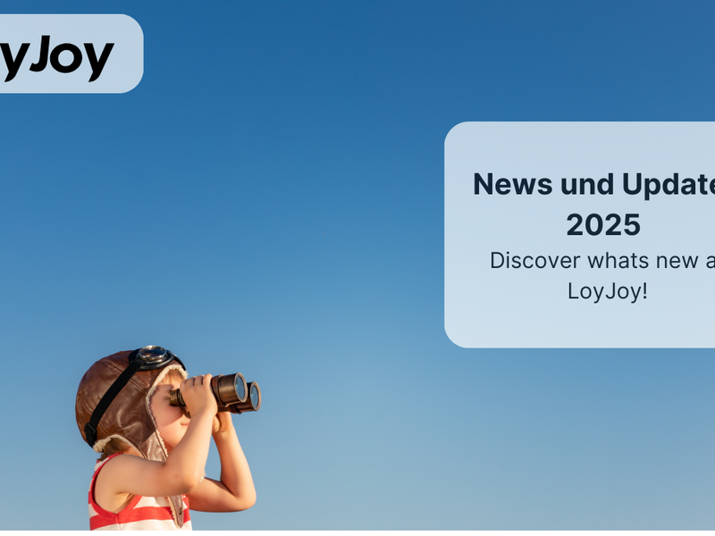 Das Bild zeigt ein Kind mit Fernglase, dass auf die Abbildung schaut, die Neuigkeiten und Updates 2025 ankündigt