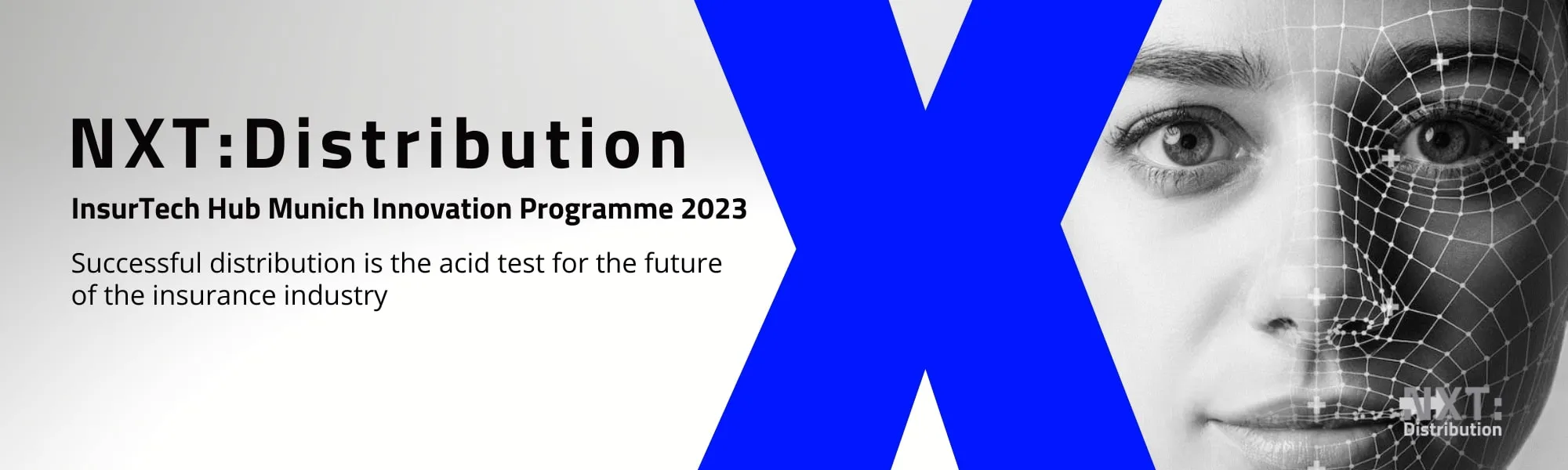 Frauengesicht mit digitalem Raster, 'NXT:Distribution' und Veranstaltungsdetails.